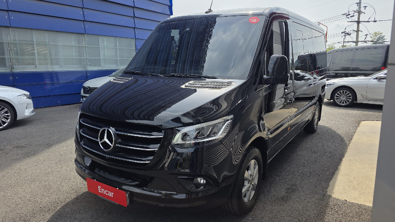 car Mercedes Benz Sprinter id69352 main photo