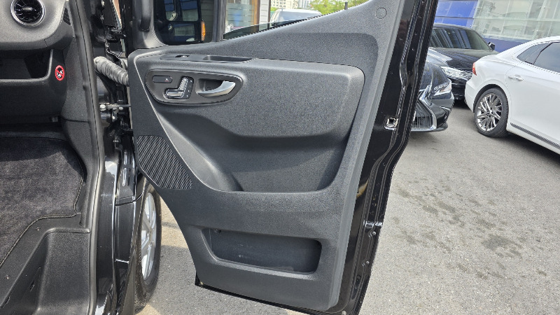car Mercedes Benz Sprinter id69352 photo #24