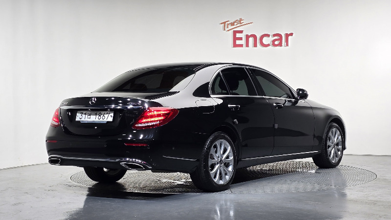 car Mercedes Benz E Class id69366 photo #2