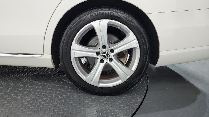 car Mercedes Benz E Class id69408 photo #21