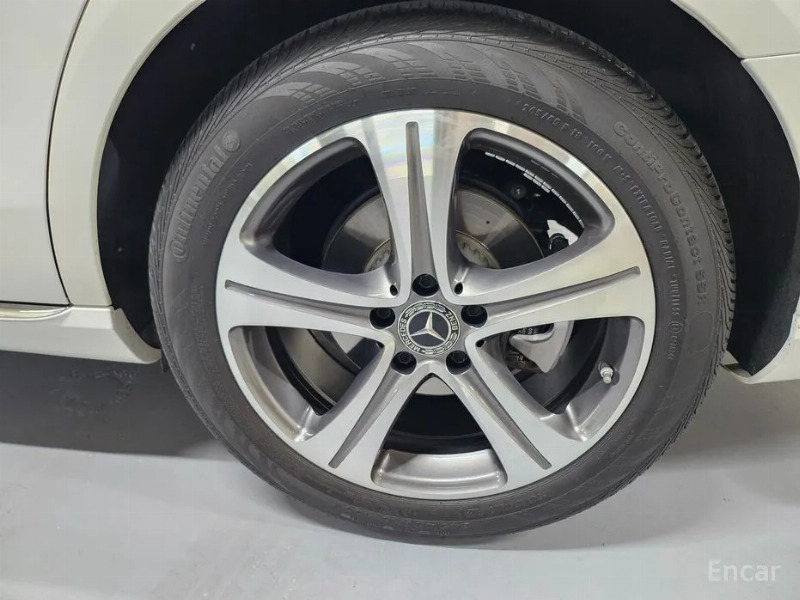 car Mercedes Benz E Class id69416 photo #8