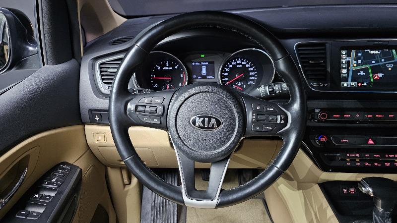 car KIA Carnival id69435 photo #13