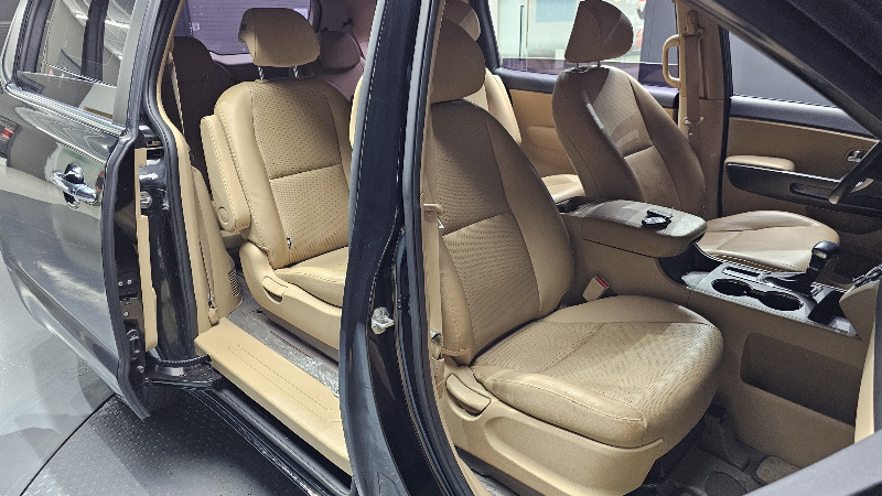 car KIA Carnival id69435 photo #26