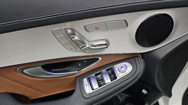 car Mercedes Benz GLC id69470 photo #28