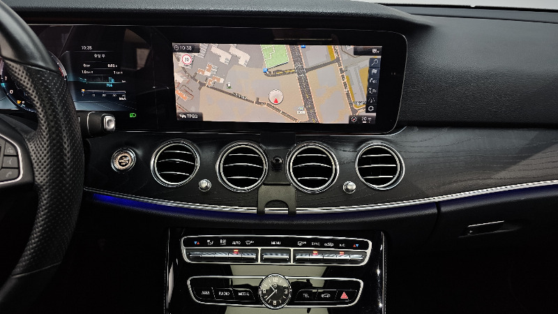 car Mercedes Benz E Class id69476 photo #14