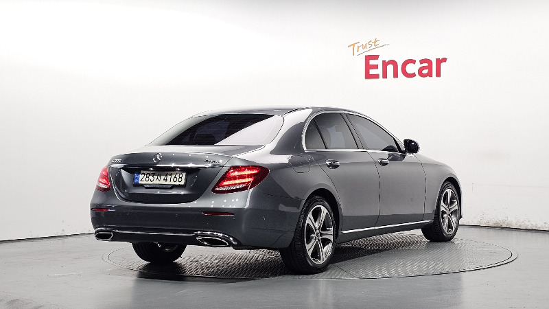 car Mercedes Benz E Class id69476 photo #2