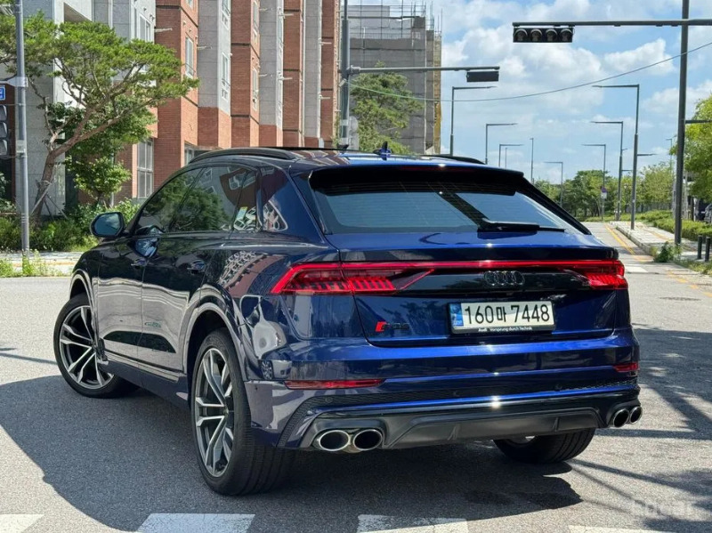 car Audi SQ8 id69556 photo #2