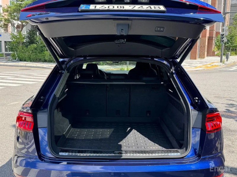 car Audi SQ8 id69556 photo #5