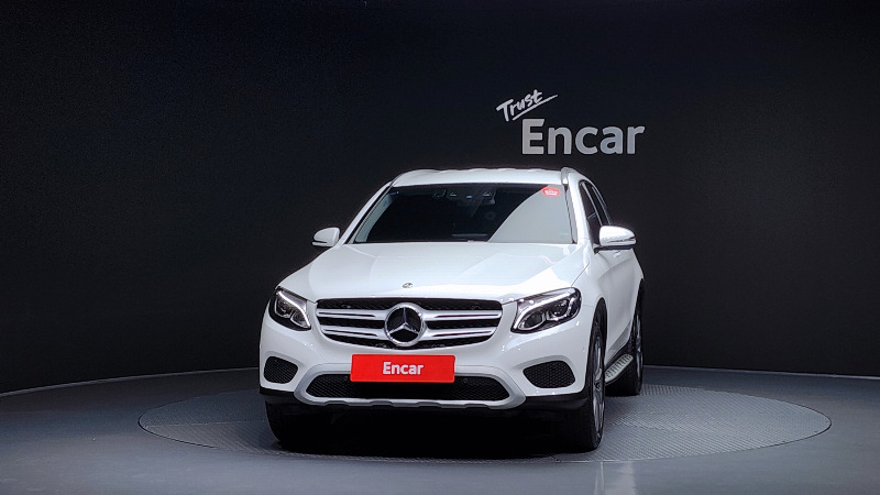 car Mercedes Benz GLC id69644 photo #3