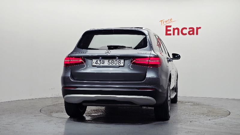 car Mercedes Benz GLC id69647 photo #4