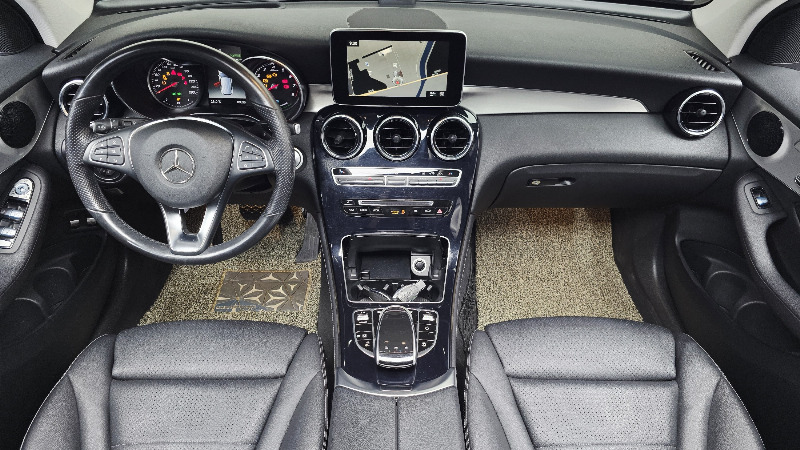 car Mercedes Benz GLC id69647 photo #7