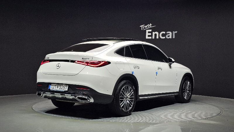 car Mercedes Benz GLC id69650 photo #2