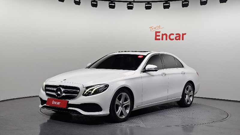 car Mercedes Benz E Class id69652 main photo