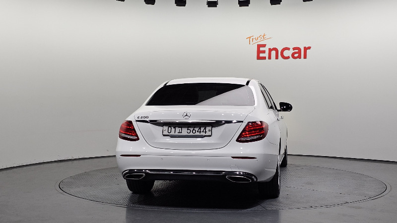 car Mercedes Benz E Class id69652 photo #4