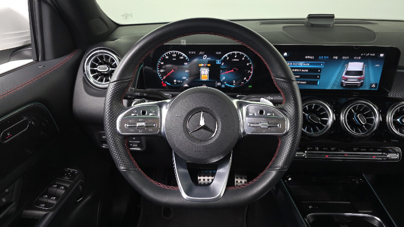 car Mercedes Benz GLB id69659 photo #14