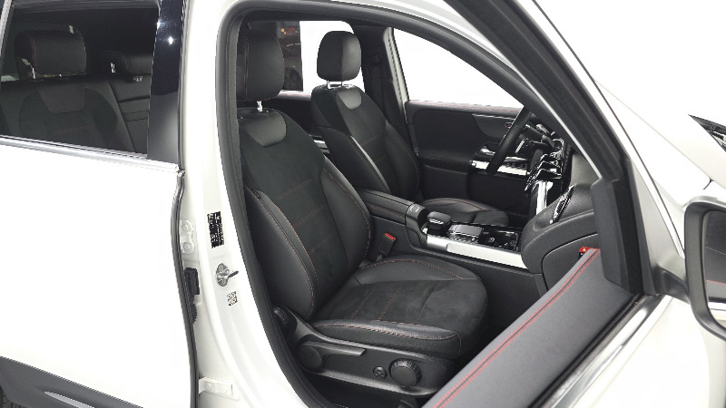 car Mercedes Benz GLB id69659 photo #26