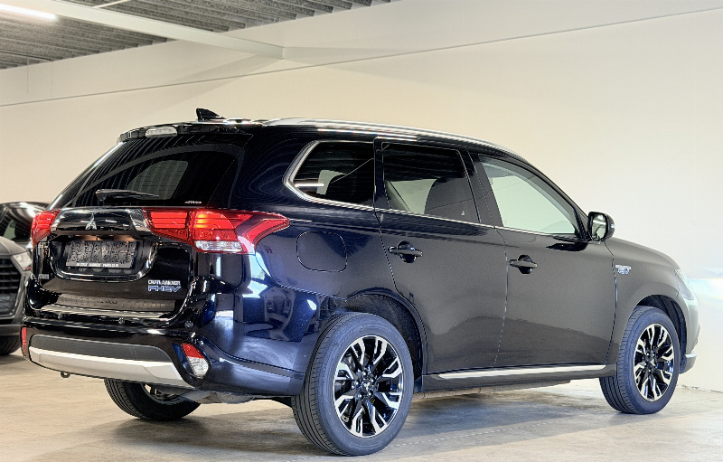 car Mitsubishi Outlander id69677 photo #3