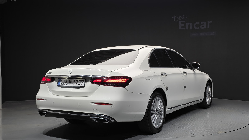 car Mercedes Benz E Class id69708 photo #2