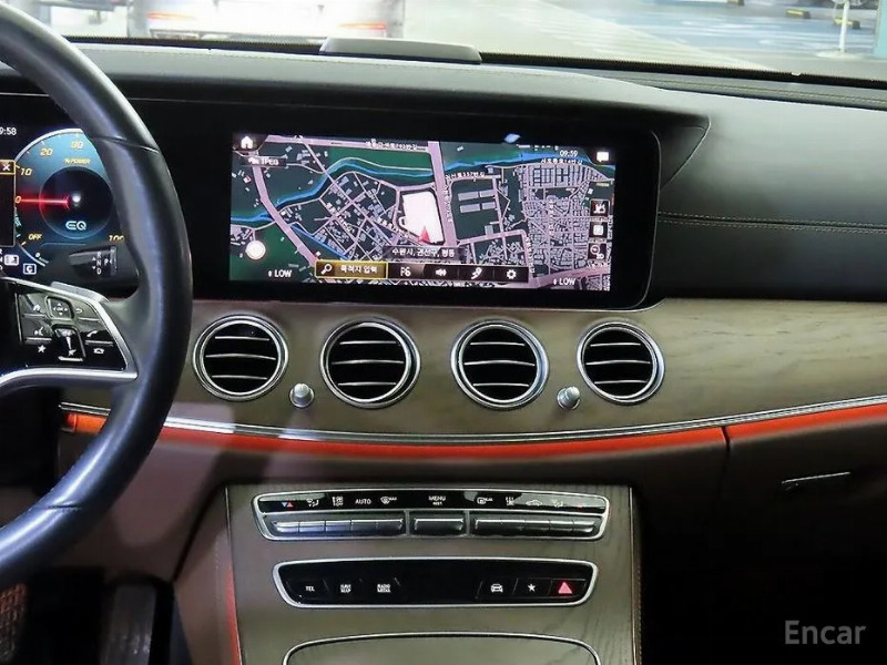 car Mercedes Benz E Class id69714 photo #14