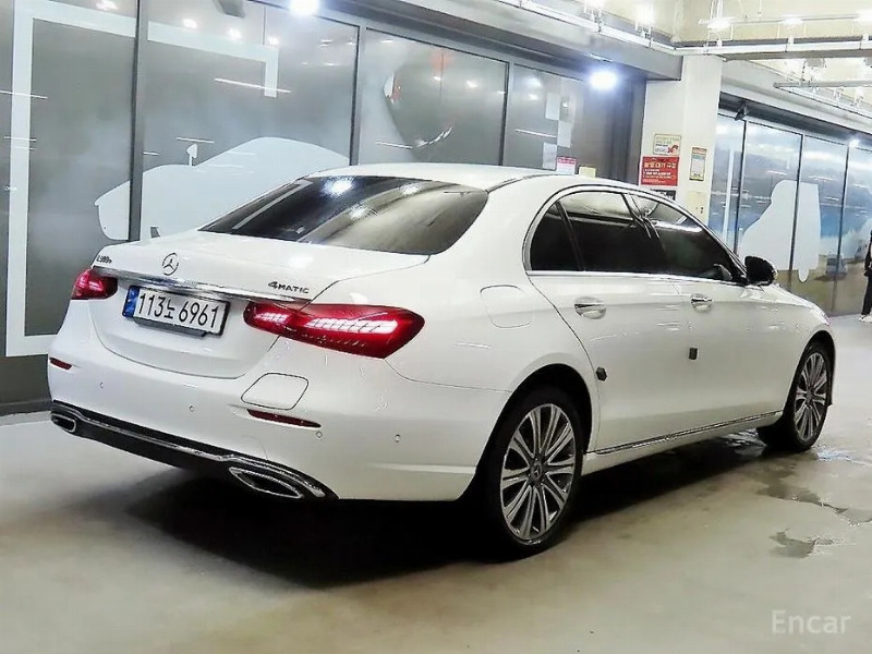 car Mercedes Benz E Class id69714 photo #2