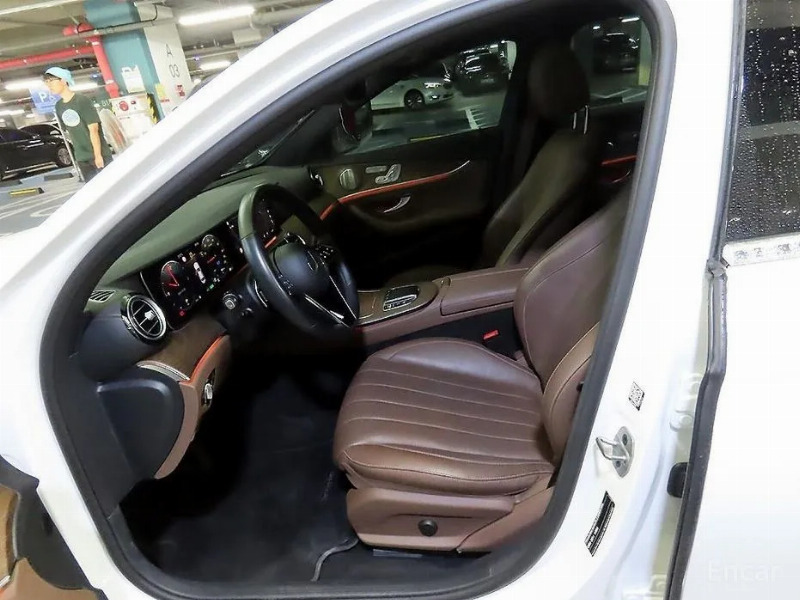 car Mercedes Benz E Class id69714 photo #9