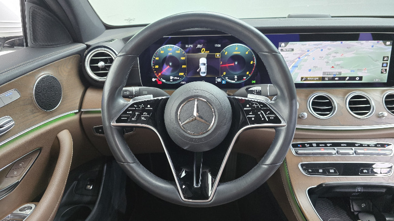 car Mercedes Benz E Class id69725 photo #13