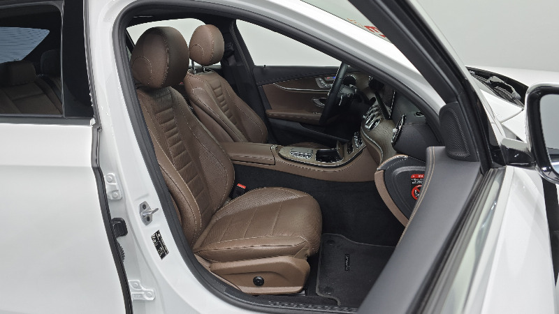 car Mercedes Benz E Class id69725 photo #26