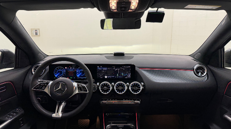 car Mercedes Benz EQA id69734 photo #16