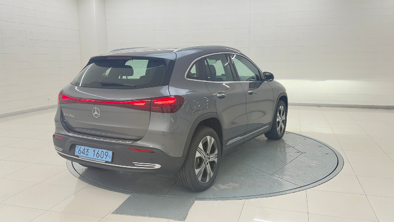 car Mercedes Benz EQA id69734 photo #5