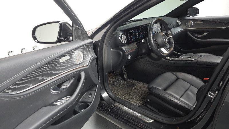 car Mercedes Benz E Class id69766 photo #11