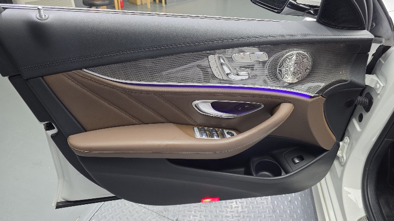car Mercedes Benz E Class id69841 photo #24