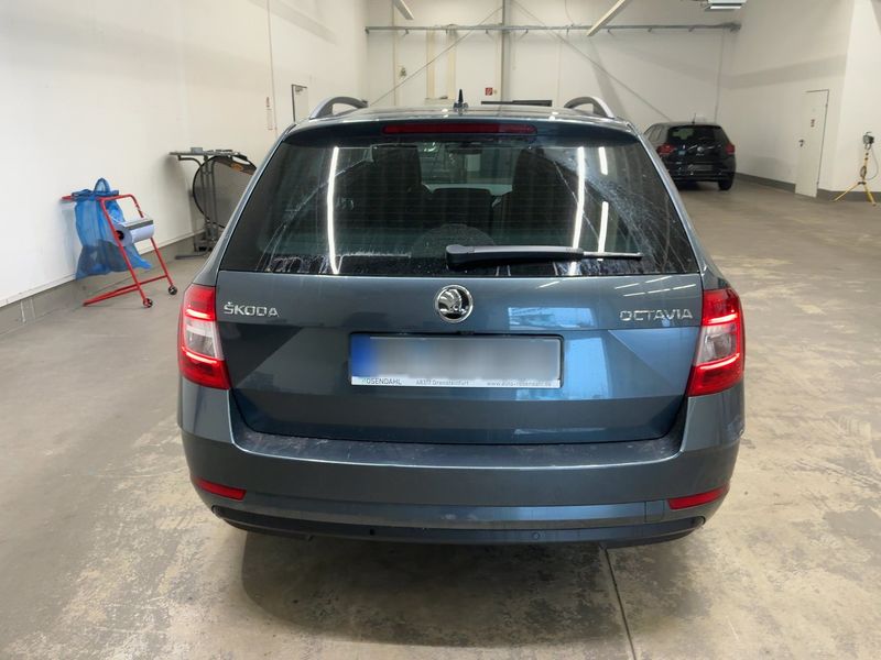 car Skoda Octavia id70128 photo #3