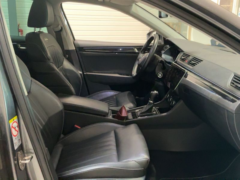 car Skoda Superb id70139 photo #16