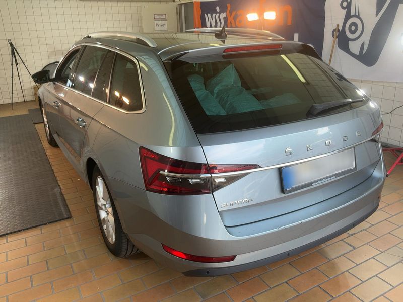car Skoda Superb id70142 photo #2