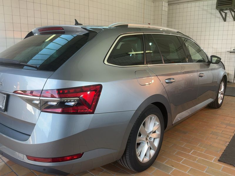 car Skoda Superb id70142 photo #4