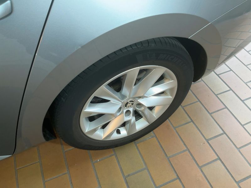 car Skoda Superb id70142 photo #9