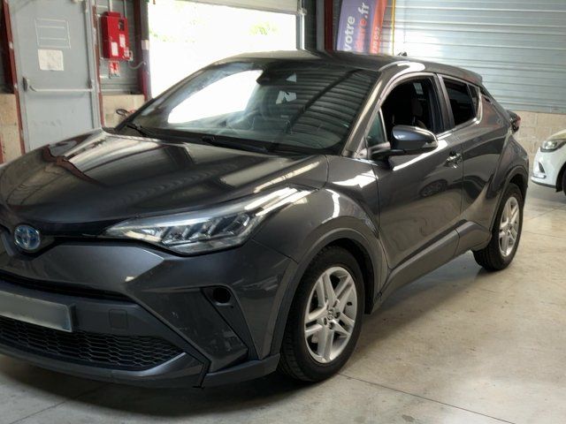 car Toyota C-HR id70175 main photo