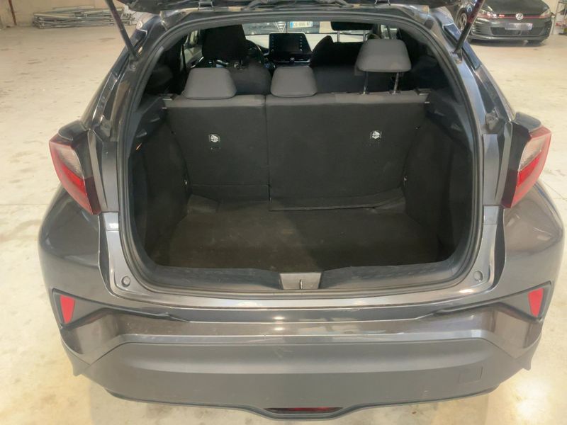 car Toyota C-HR id70175 photo #15