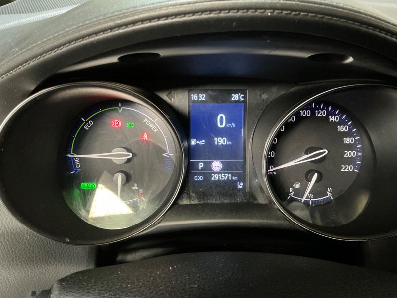 car Toyota C-HR id70175 photo #18