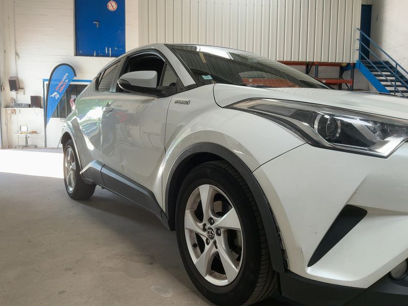 car Toyota C-HR id70176 photo #13
