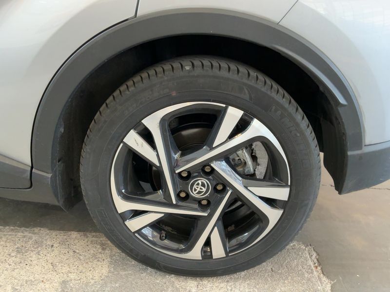 car Toyota C-HR id70178 photo #9