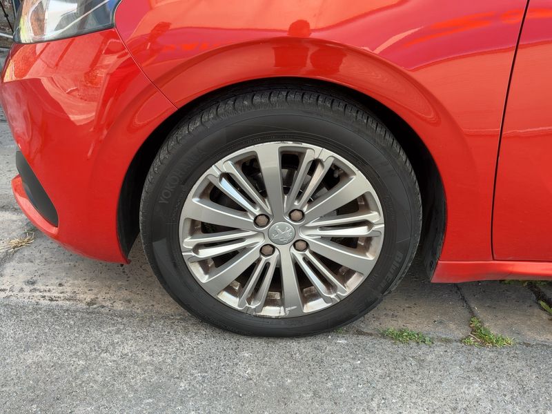 car Peugeot 208 id70255 photo #7