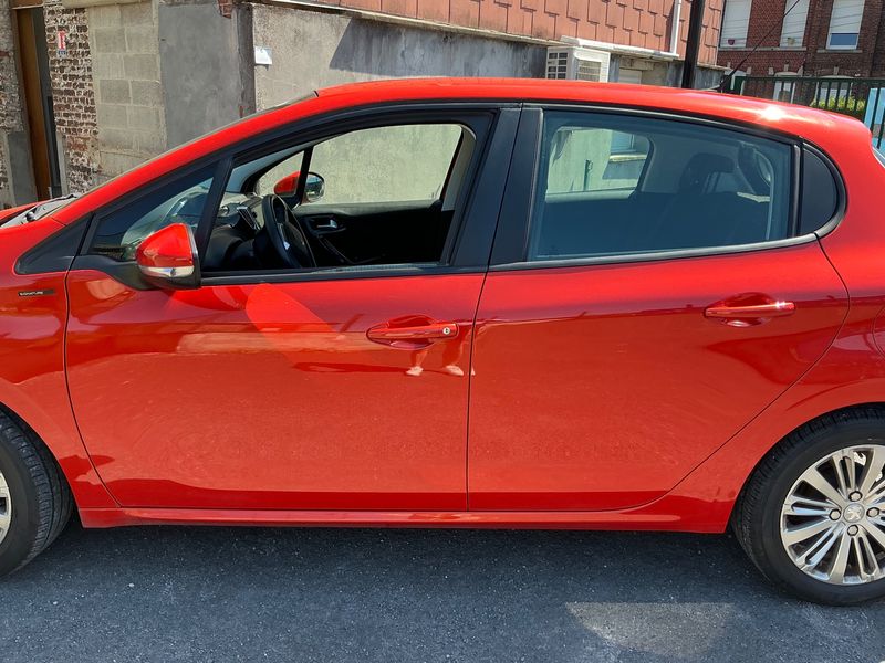 car Peugeot 208 id70255 photo #8