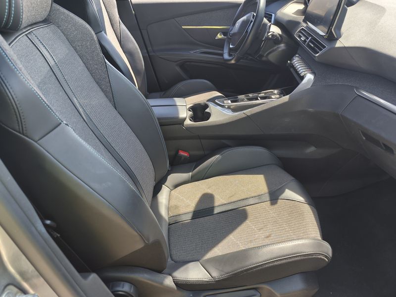 car Peugeot 3008 id70268 photo #10