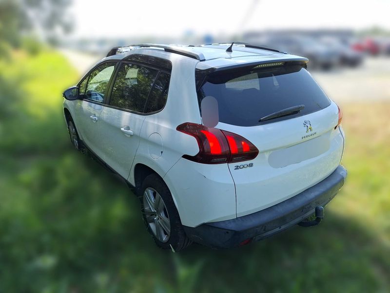 car Peugeot 2008 id70292 photo #2