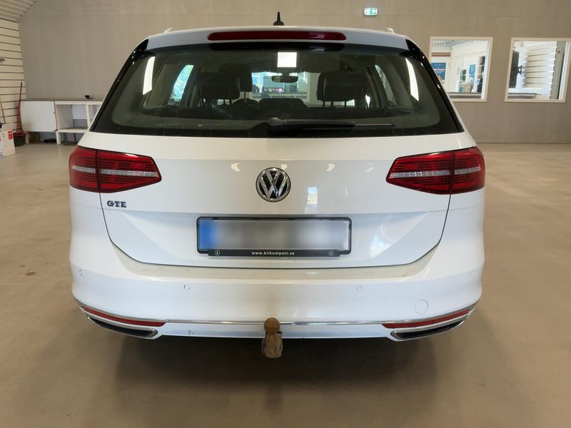 car Volkswagen Passat id70313 photo #3