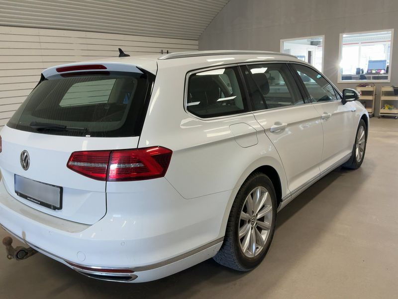 car Volkswagen Passat id70313 photo #4
