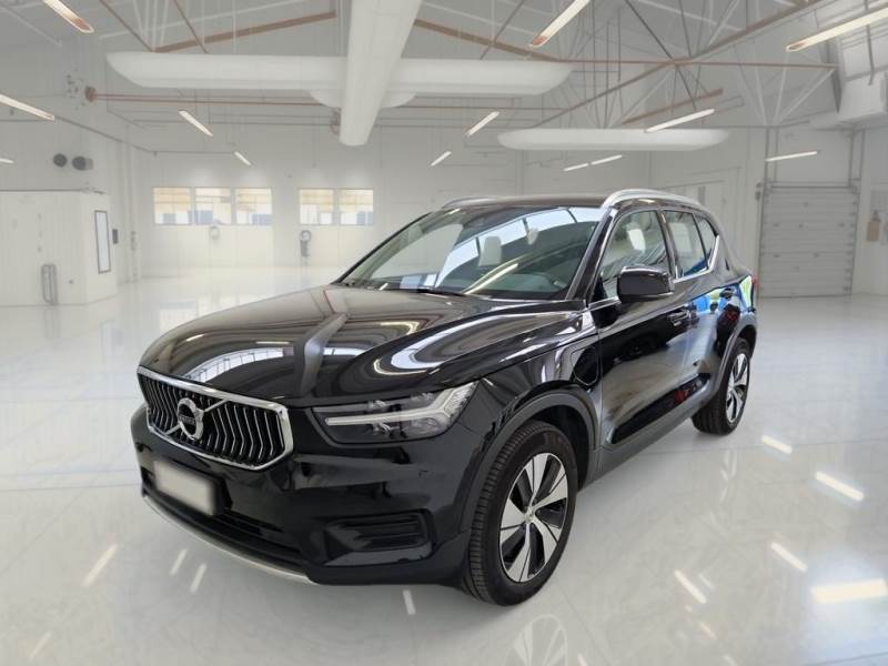 car Volvo XC40 id70341 photo #2