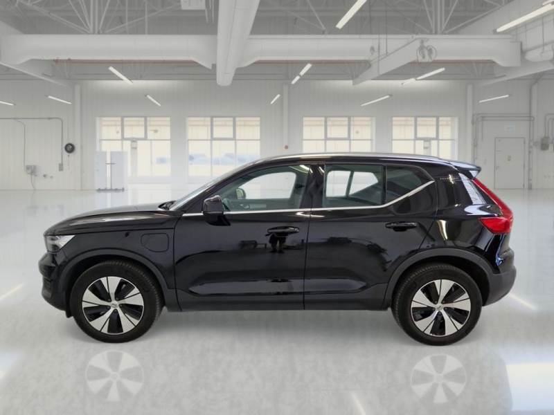 car Volvo XC40 id70341 photo #4