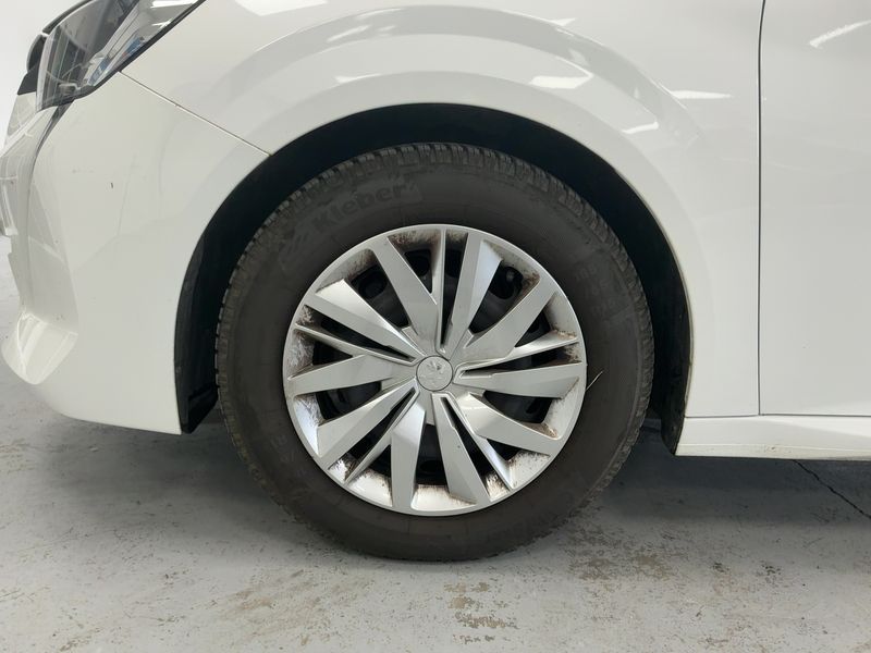car Peugeot 208 id70514 photo #7